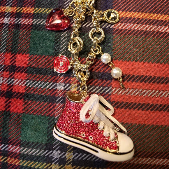 New Price--Red Rhinestone Sneaker Handbag Charms/Keychain - Picture 10 of 10